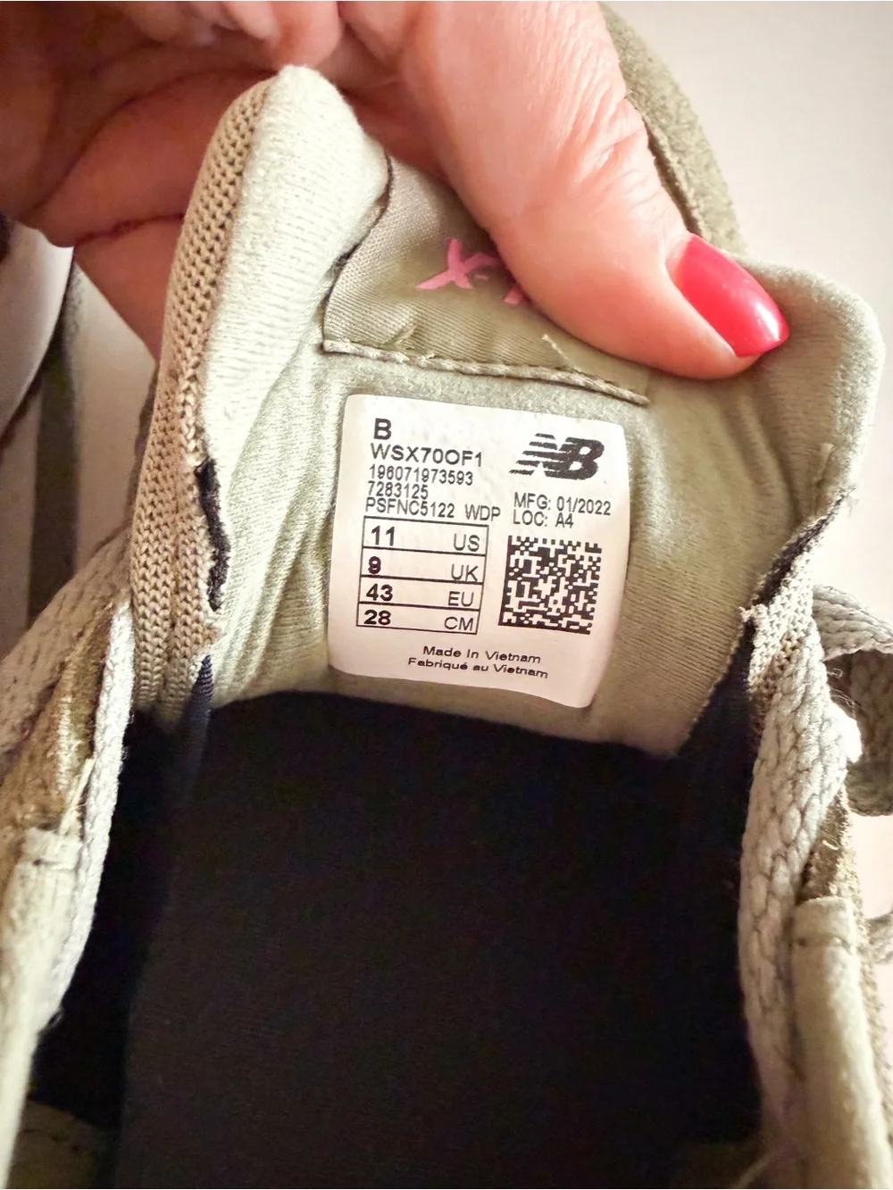 New Balance Women’s Olive Green Sneakers with Pink Trim